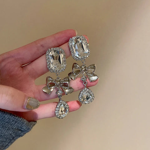 Rhinestone Circle Water Drop Metal Vintage Dangle Earrings