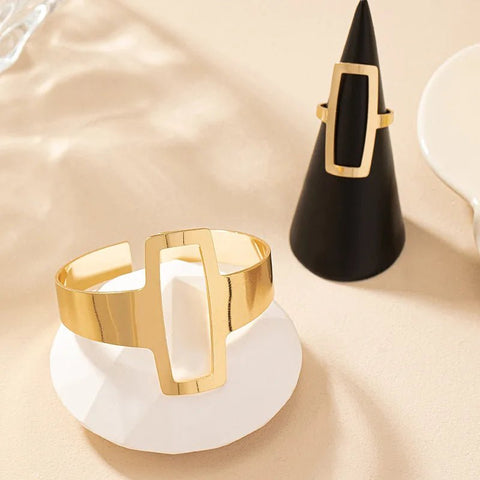 2Pcs/Set Trendy And Minimalist Geometric Square Jewelry Hollowed Out Ring And Bracelet Set - EveryWares