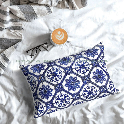 Pillowcase in Blue and White Portuguese Tile Pattern Flowers Pattern