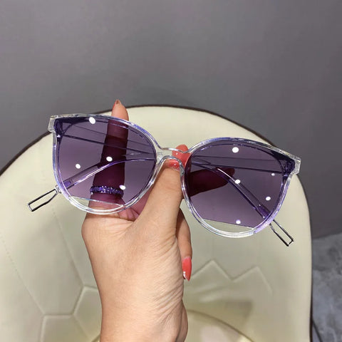 Gafas de sol de marca de moda Diseñador Lentes femeninos Anti-Reflejos UV400