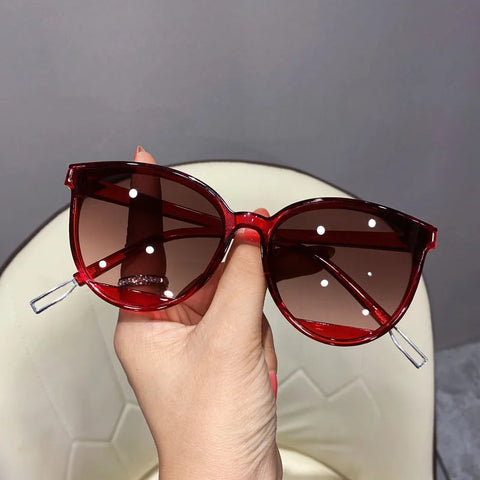 Gafas de sol de marca de moda Diseñador Lentes femeninos Anti-Reflejos UV400