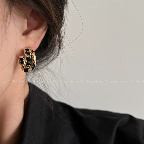 Mild Luxury Retro Black Fashionable Metal Female Earrings