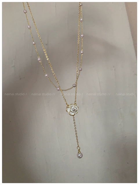 Double chain with Pearls and Camellia