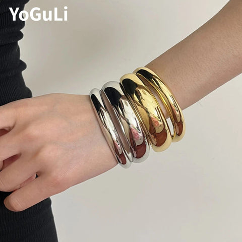 Pulsera de metal ajustable con diseño europeo de joyería moderna muy ligera