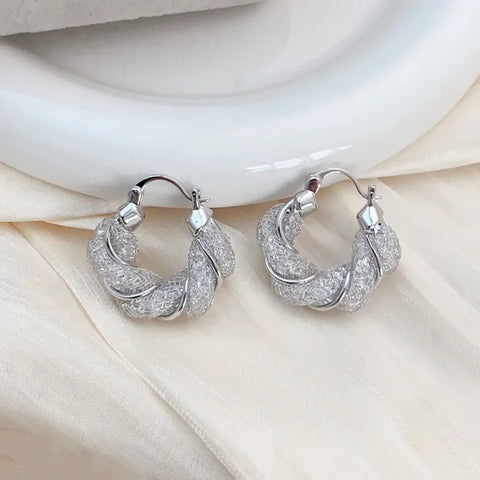 Brincos de argola de metal preenchido com zircônia escovada cor prata, acessórios luxuosos da moda para o dia a dia, joias premium