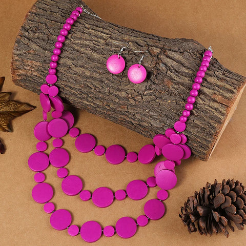 Conjunto de collar y pendientes de cuentas de madera africanas multicapa