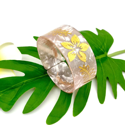 Bohemia Polynesian Pacific Islanders Plumeria Flower Acrylic Cuff Bangles