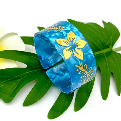 Bohemia Polynesian Pacific Islanders Plumeria Flower Acrylic Cuff Bangles