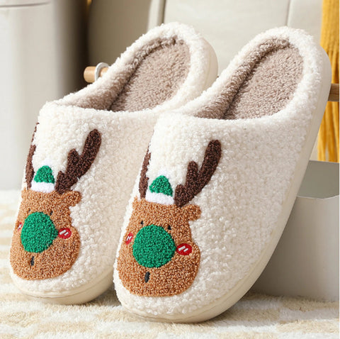 Cozy Christmas Slippers - EveryWares