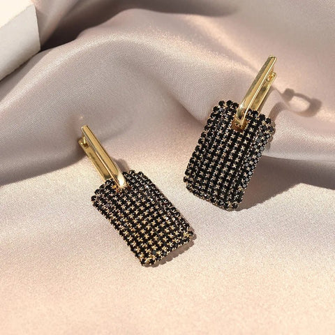 Elegant Geometric Shape Earrings in Zinc - EveryWares