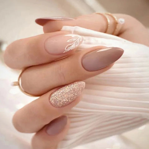 Fake Glitter Nails - EveryWares