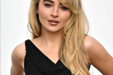 Sabrina Carpenter Outfits